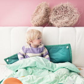 Enfant dans le sac de couchage Joe le dragon