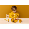 Enfant avec le set assiette, couverts et tasse d'apprentissage Mr Lion Trixie